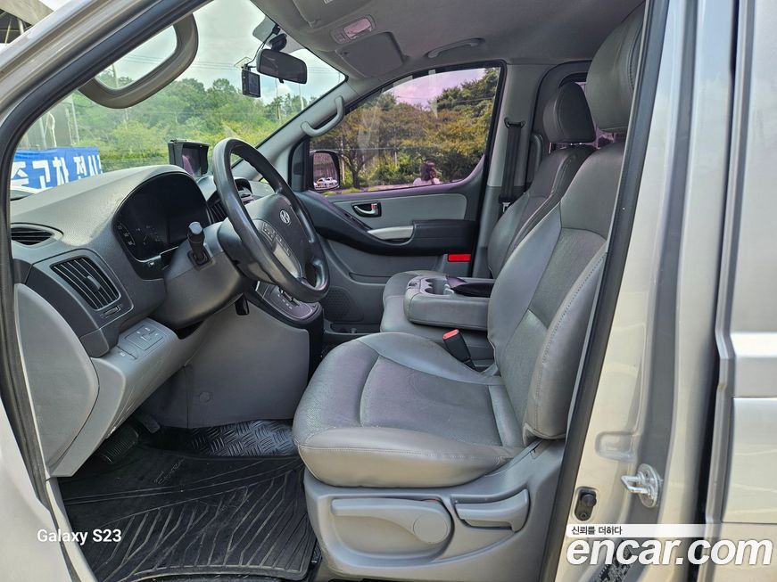 Hyundai Starex 2016