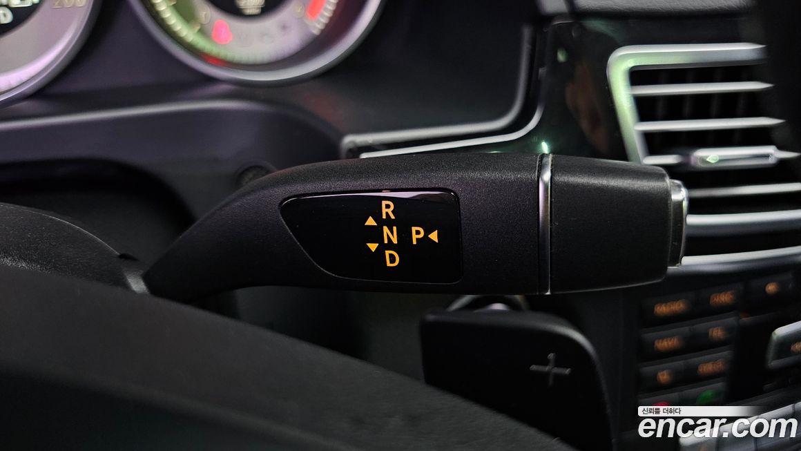 Mercedes-Benz E-Class 2015