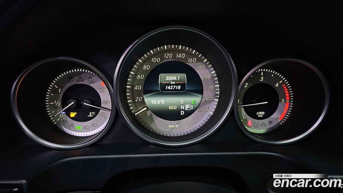 Mercedes-Benz E-Class 2015