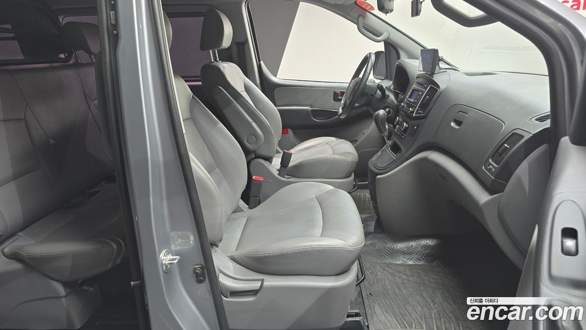 Hyundai Starex 2018