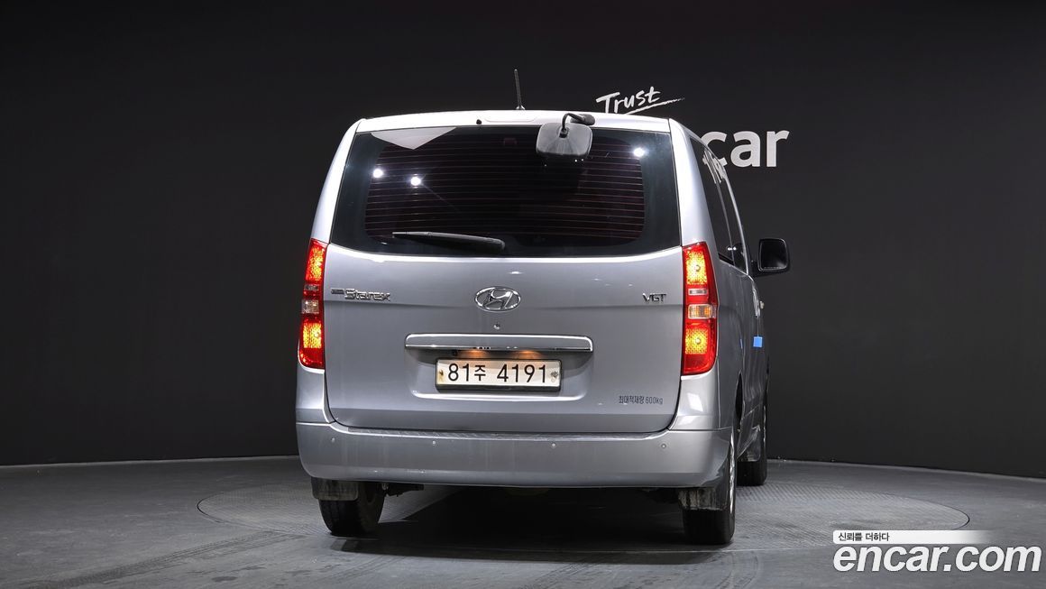 Hyundai Starex 2018