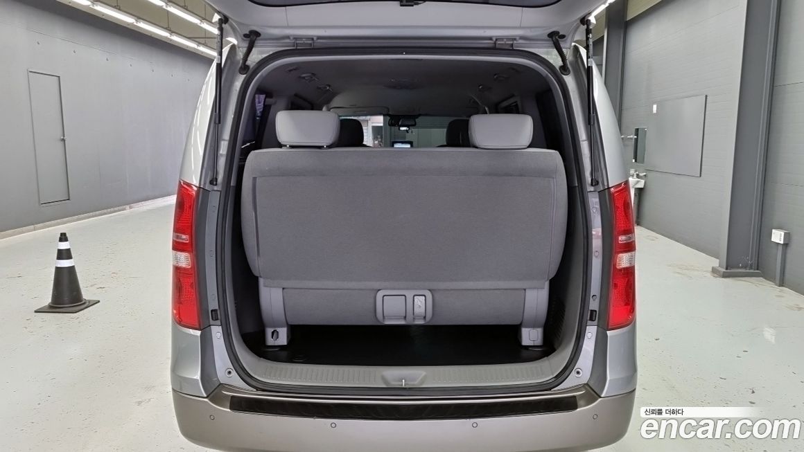 Hyundai Starex 2016
