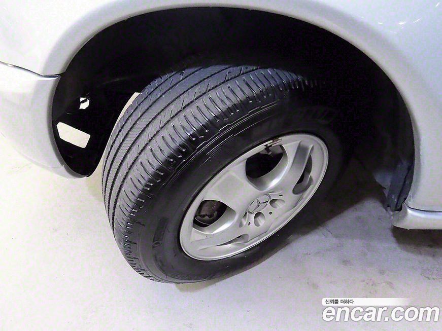 Mercedes-Benz M-class 2004