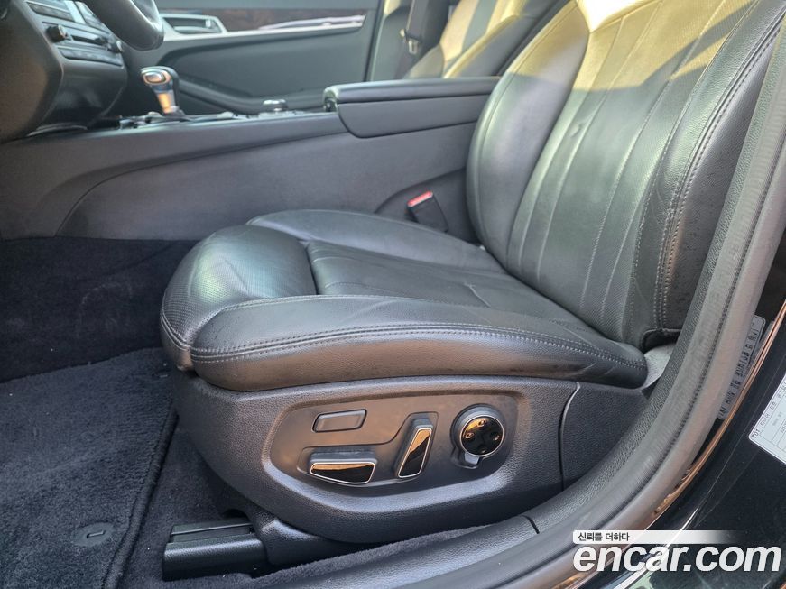 Hyundai Genesis 2016