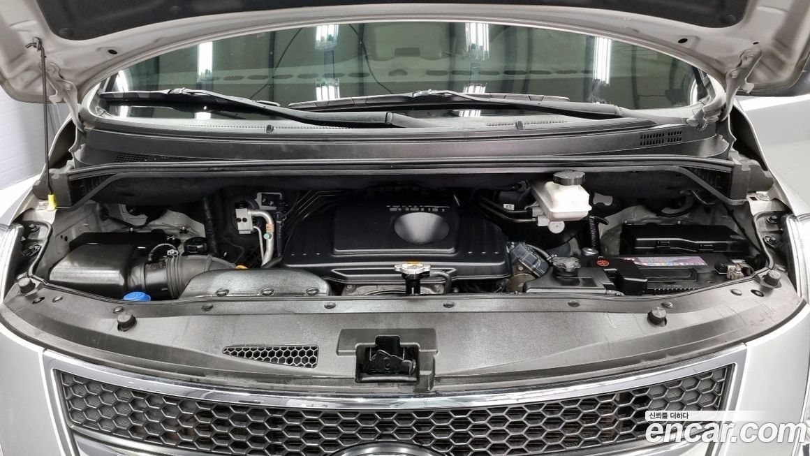 Hyundai Starex 2016