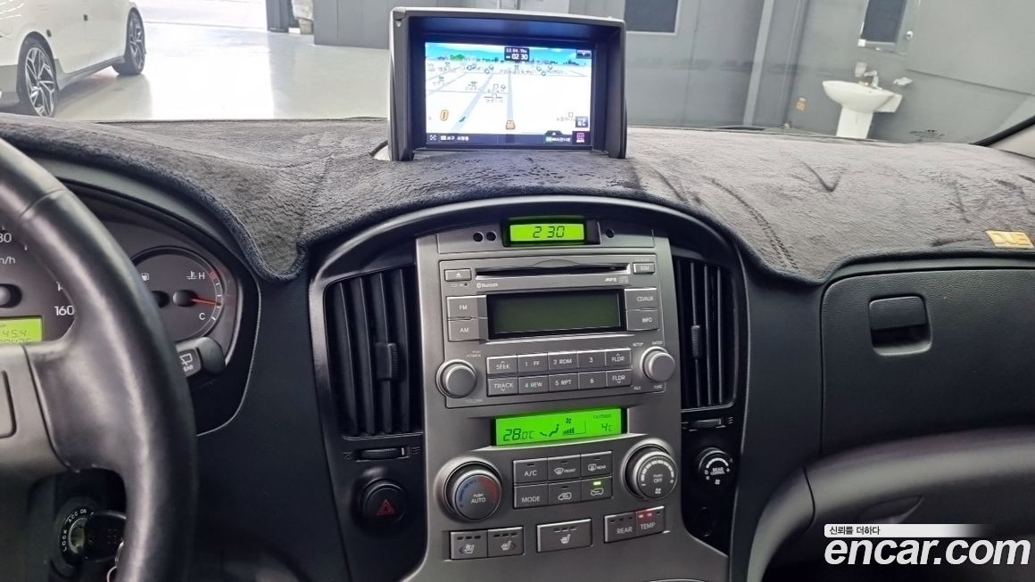 Hyundai Starex 2016