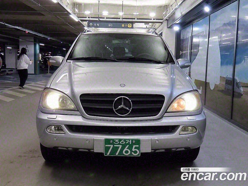 Mercedes-Benz M-class 2004