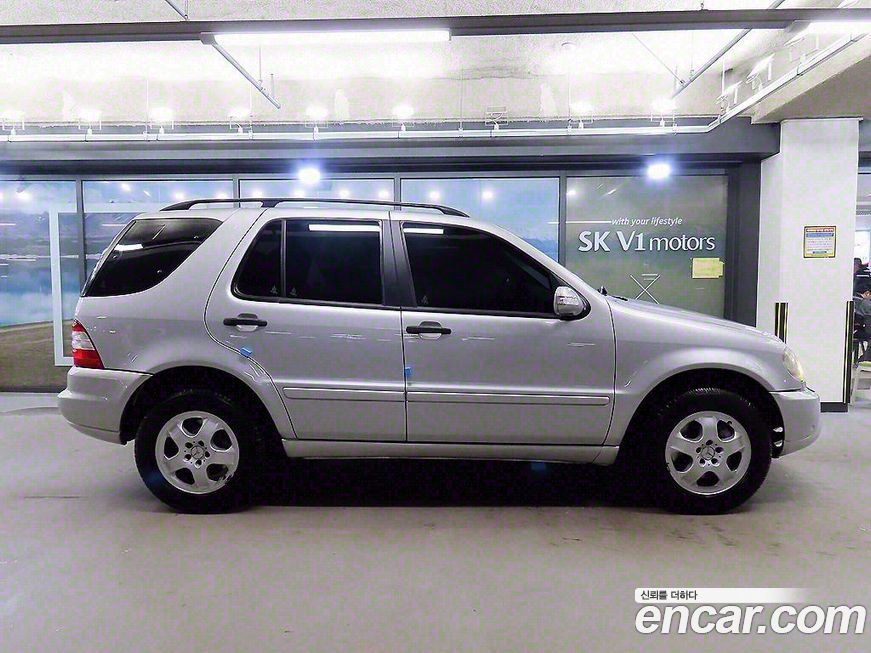 Mercedes-Benz M-class 2004