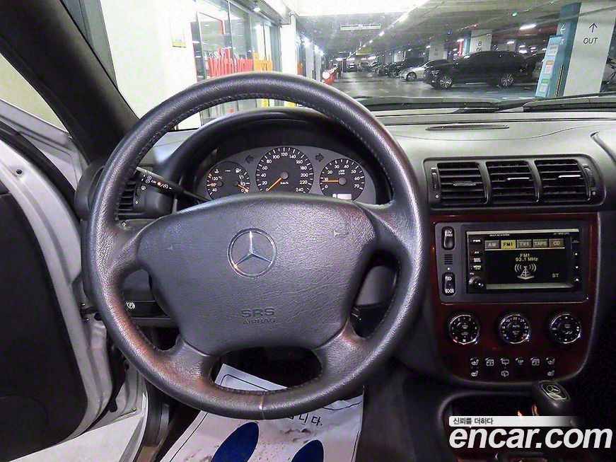 Mercedes-Benz M-class 2004