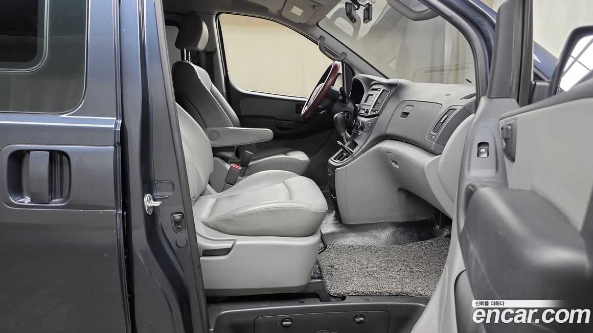 Hyundai Starex 2019