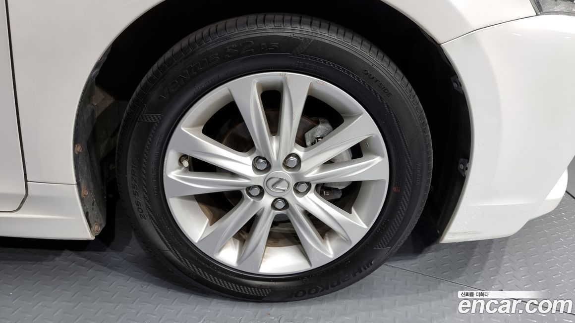 Lexus CT200h 2017