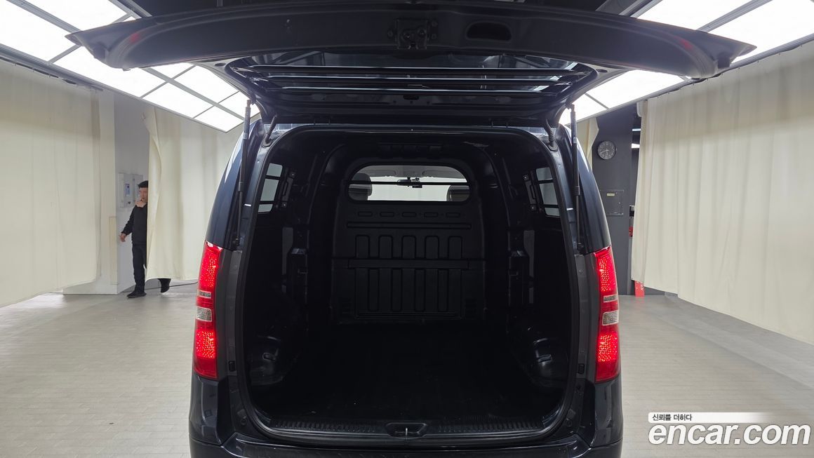 Hyundai Starex 2019
