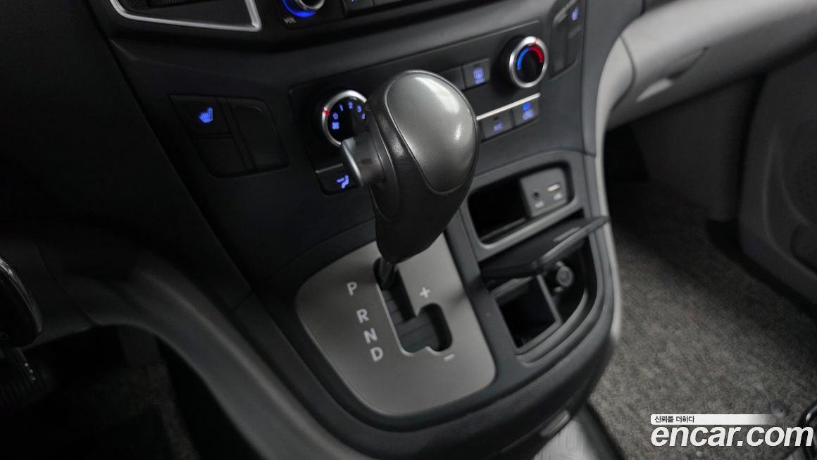 Hyundai Starex 2019