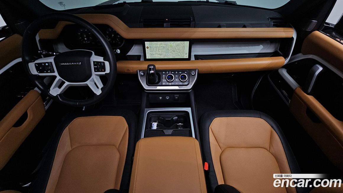 Land Rover Defender 2024