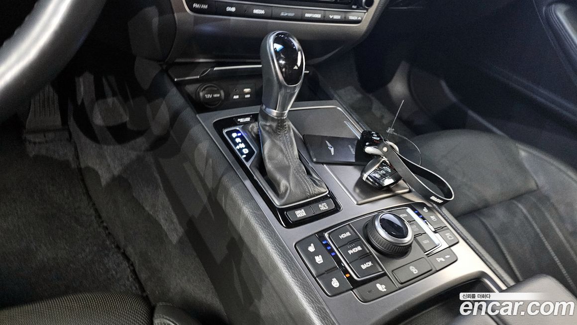 Hyundai Genesis 2016