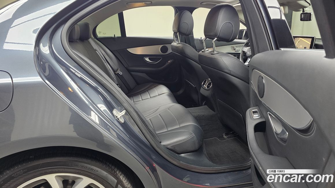 Mercedes-Benz C-Class 2016