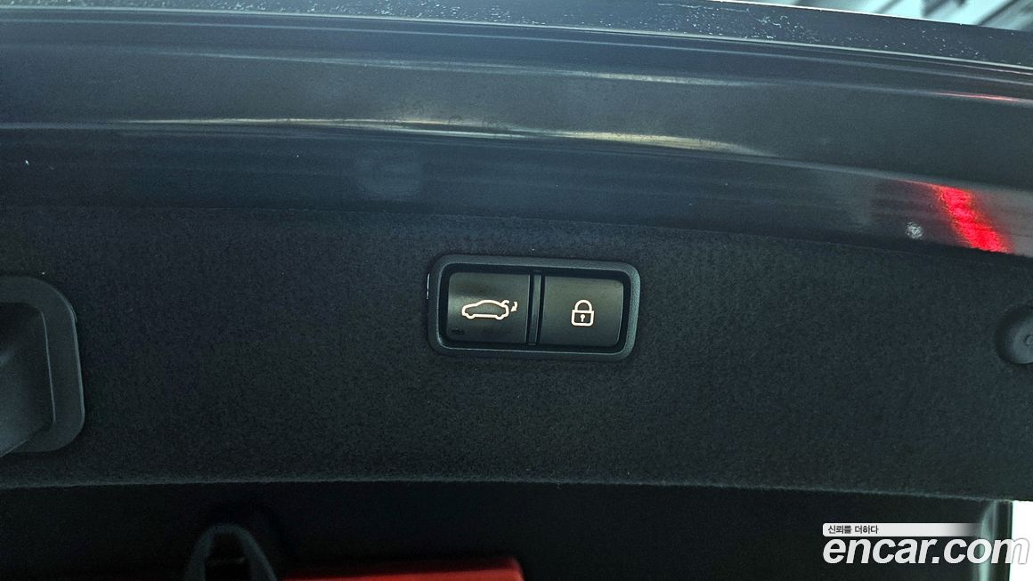 Hyundai Genesis 2016