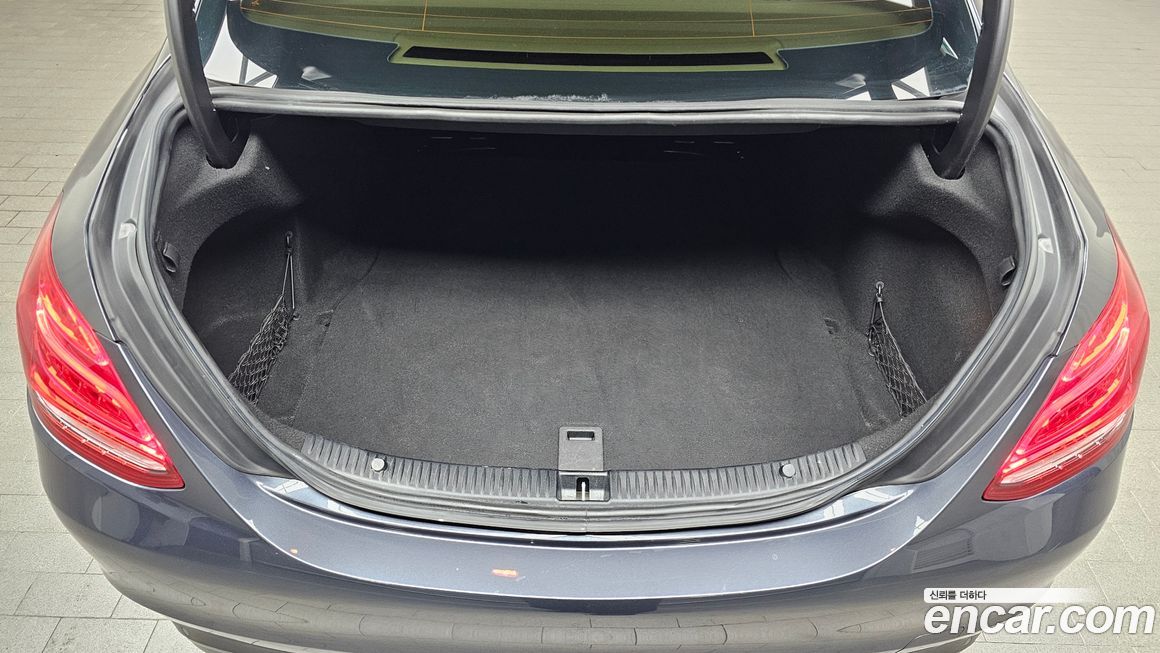 Mercedes-Benz C-Class 2016
