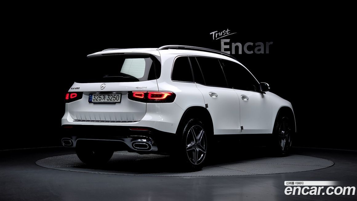 Mercedes-Benz GLB-Class 2021