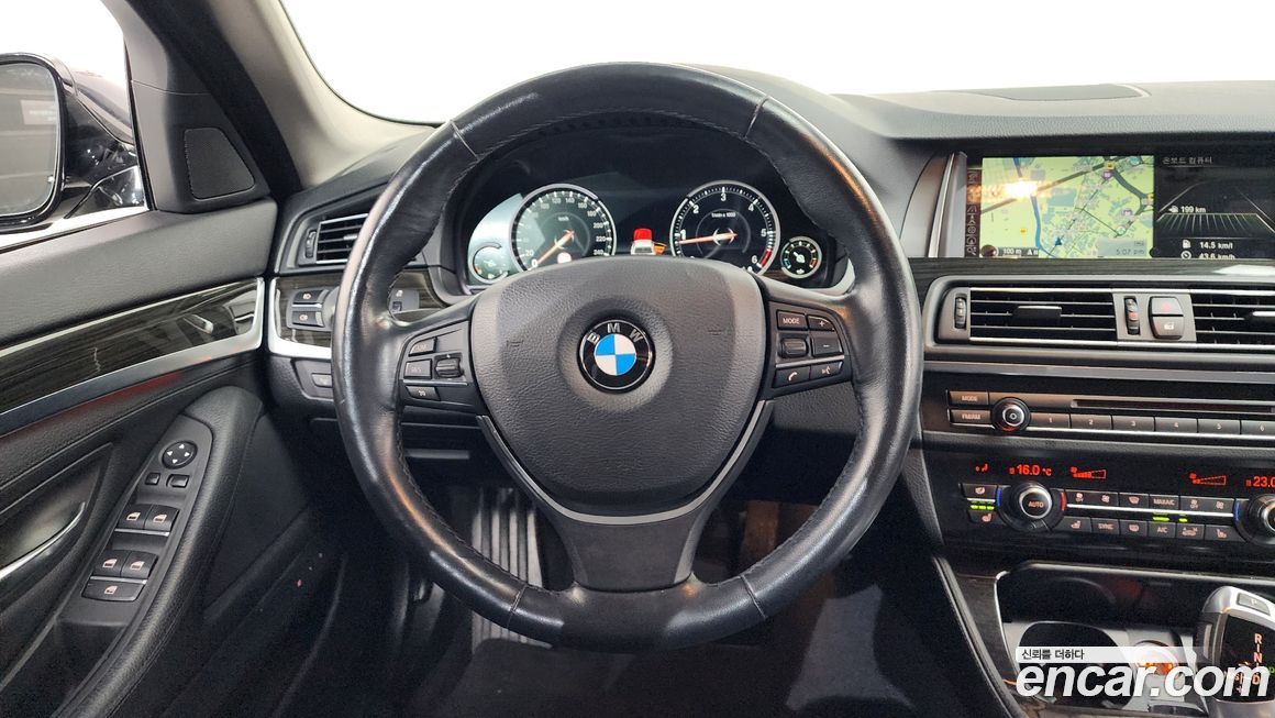 BMW 5-Series 2016