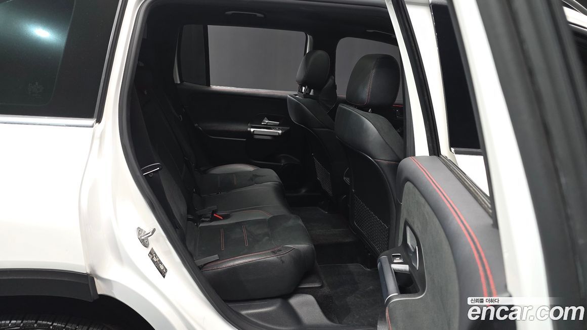 Mercedes-Benz GLB-Class 2021