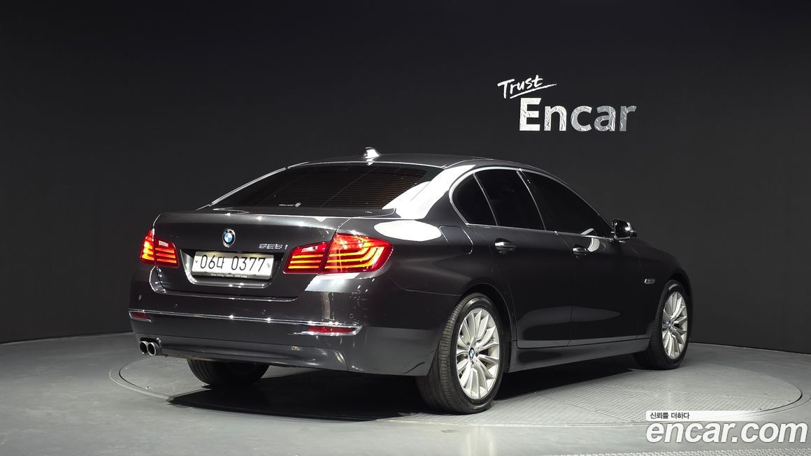 BMW 5-Series 2015