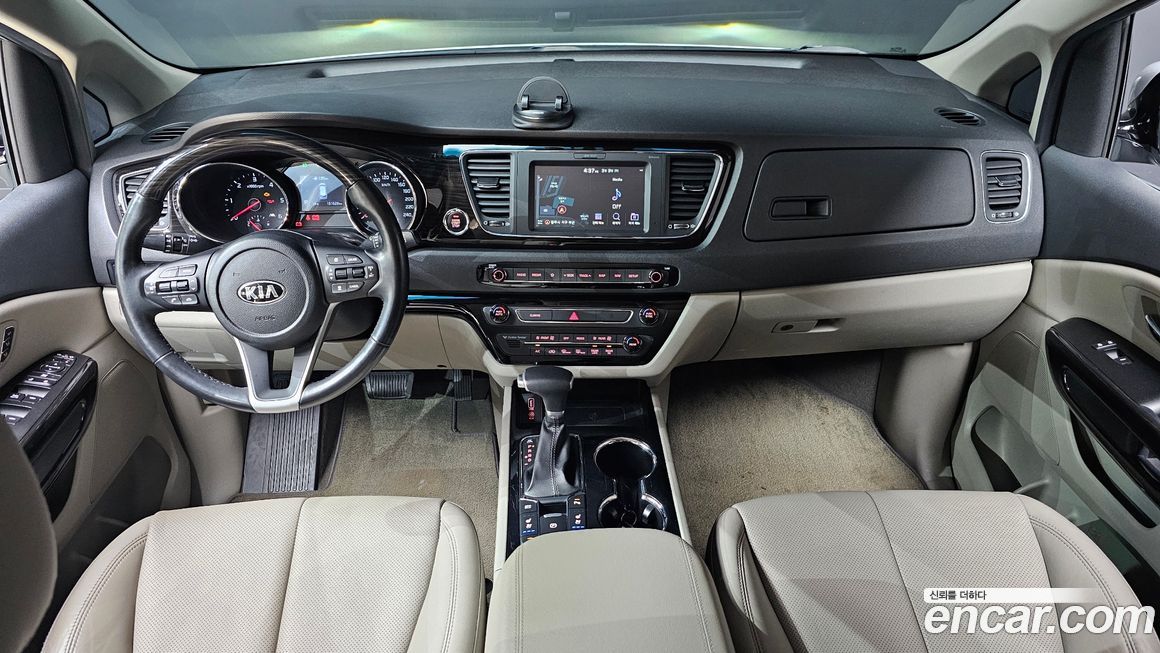 Kia Canival 2019
