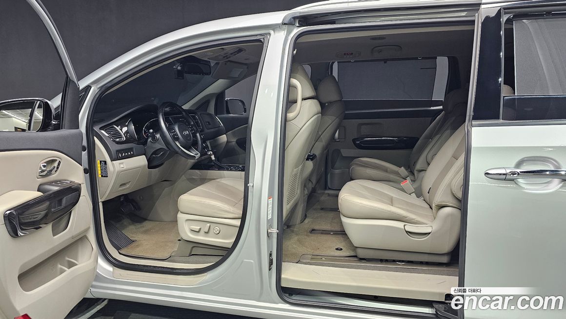 Kia Canival 2019