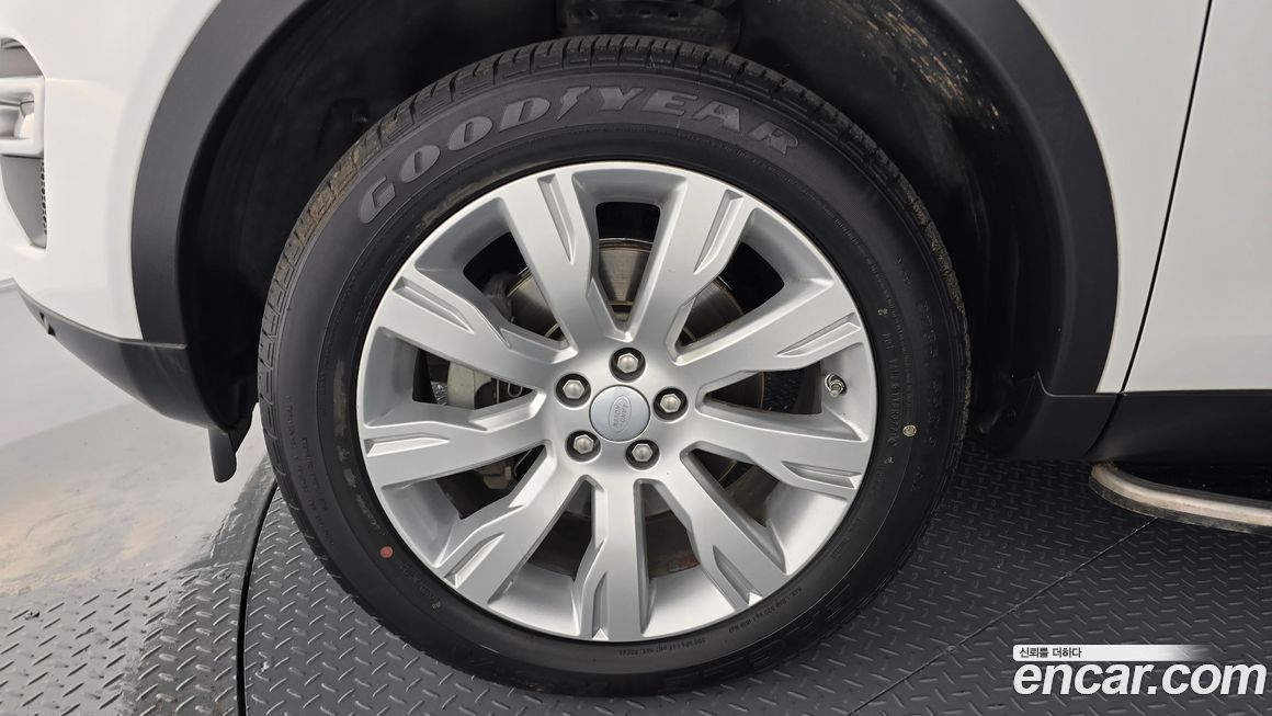Land Rover Discovery Sport 2016