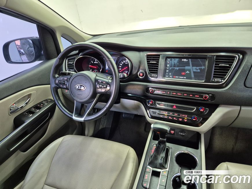 Kia Canival 2019