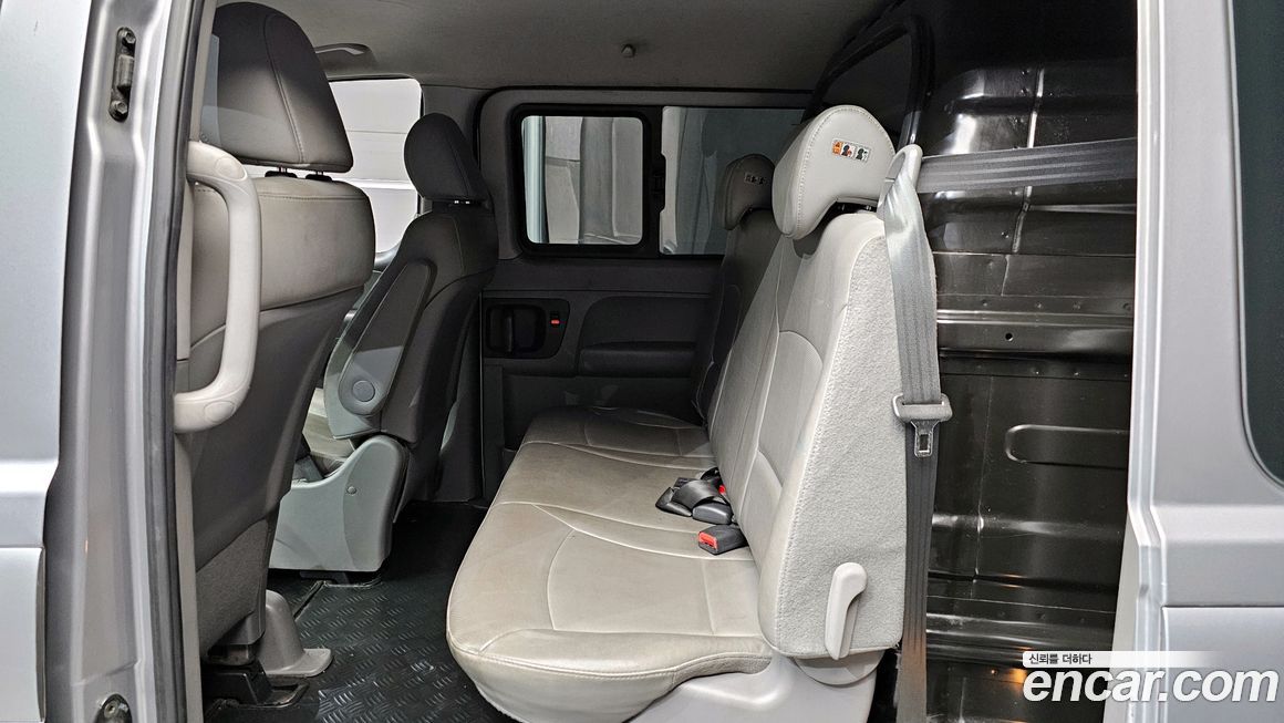 Hyundai Starex 2021