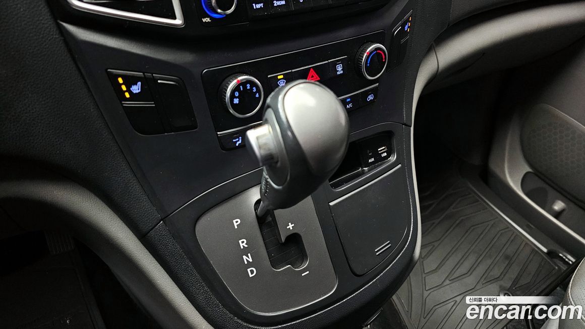 Hyundai Starex 2021