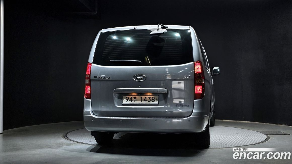 Hyundai Starex 2021