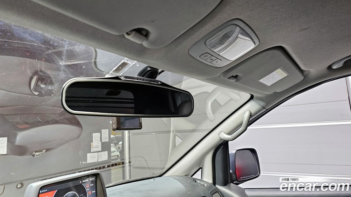 Hyundai Starex 2021