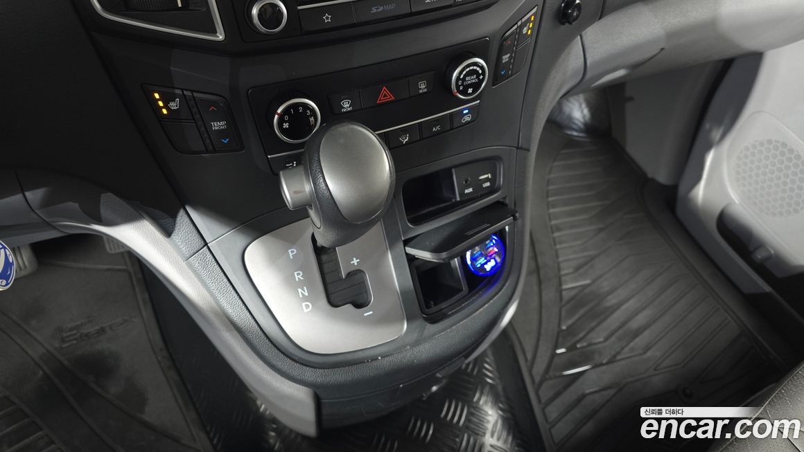 Hyundai Starex 2019