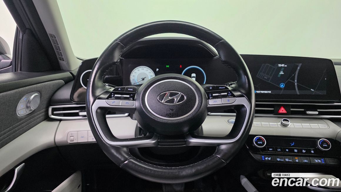 Hyundai AVANTE 2021