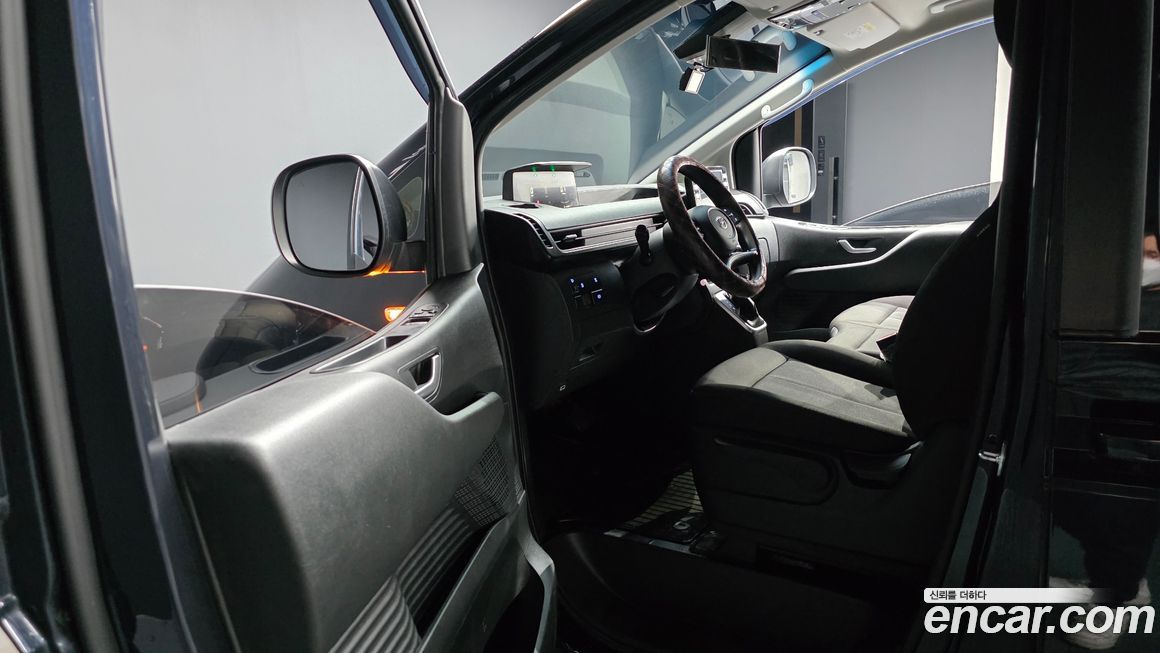 Hyundai Staria 2023