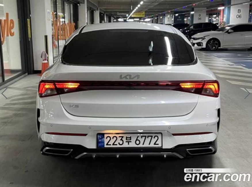 Kia K5 2023