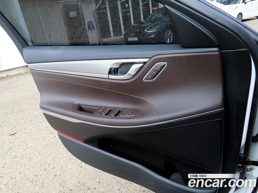 Hyundai Grandeur 2020