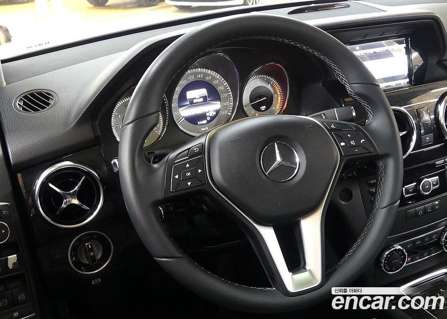 Mercedes-Benz GLK-Class 2013