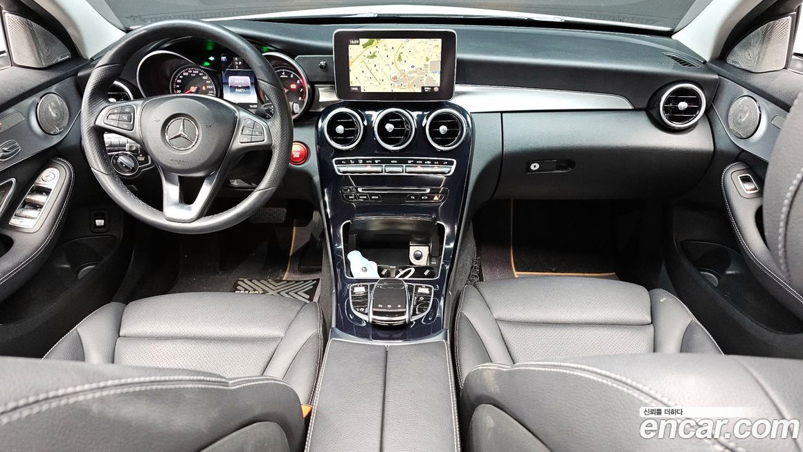 Mercedes-Benz C-Class 2018