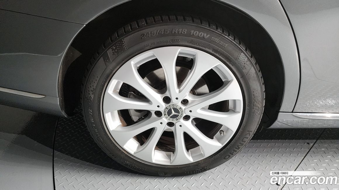 Mercedes-Benz E-Class 2018