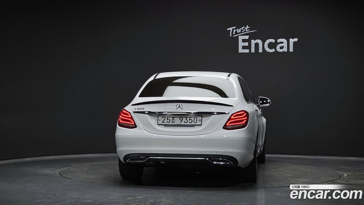 Mercedes-Benz C-Class 2018