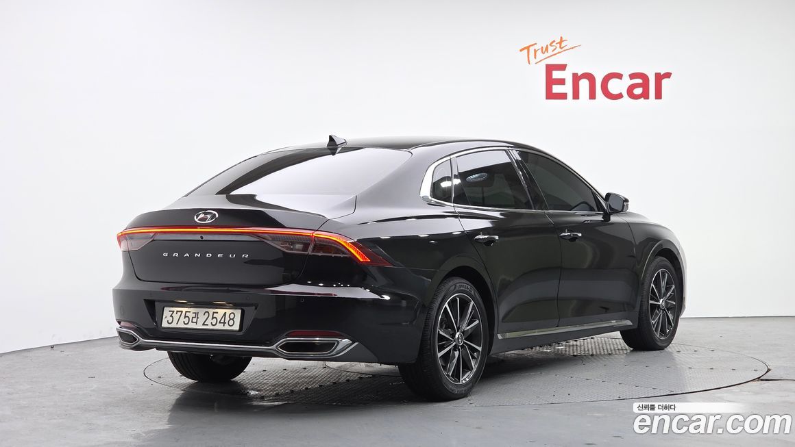 Hyundai Grandeur 2022
