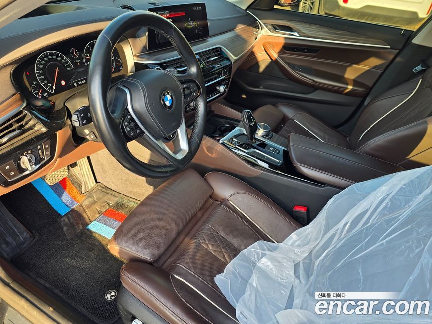 BMW 5-Series 2019
