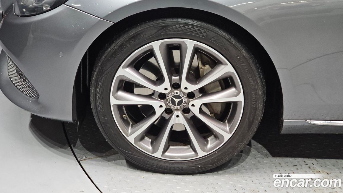 Mercedes-Benz E-Class 2019