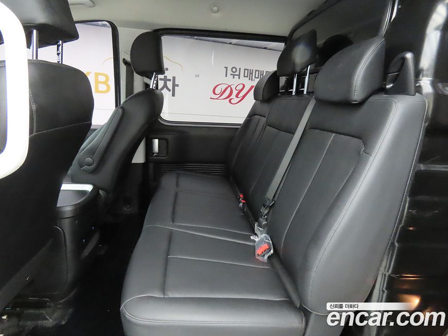 Hyundai Staria 2023