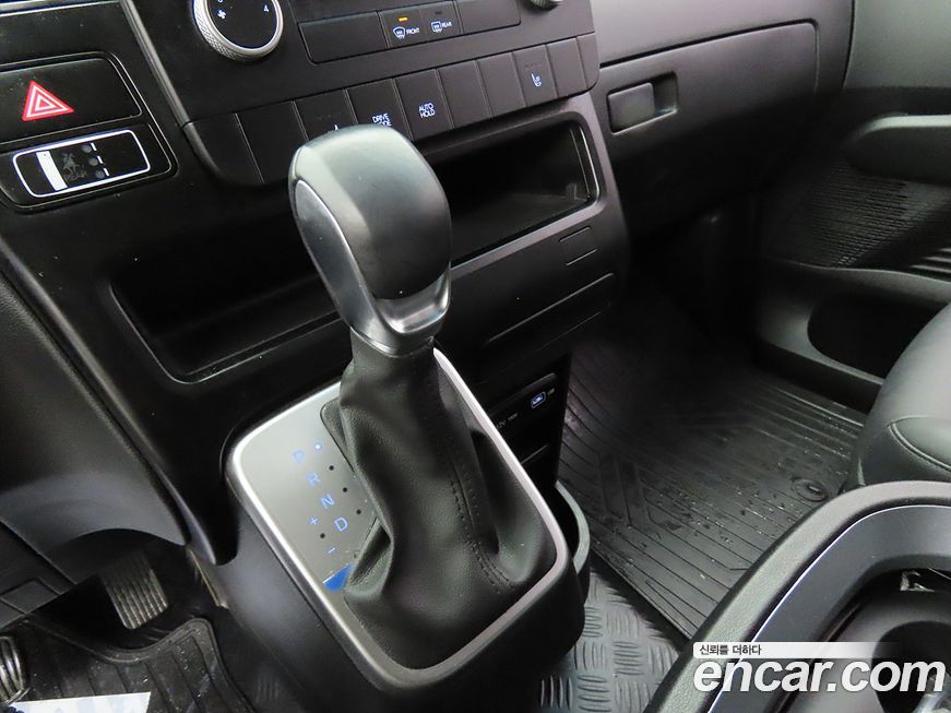 Hyundai Staria 2023