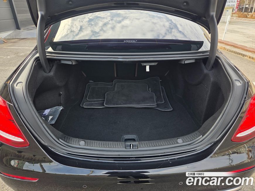 Mercedes-Benz E-Class 2018