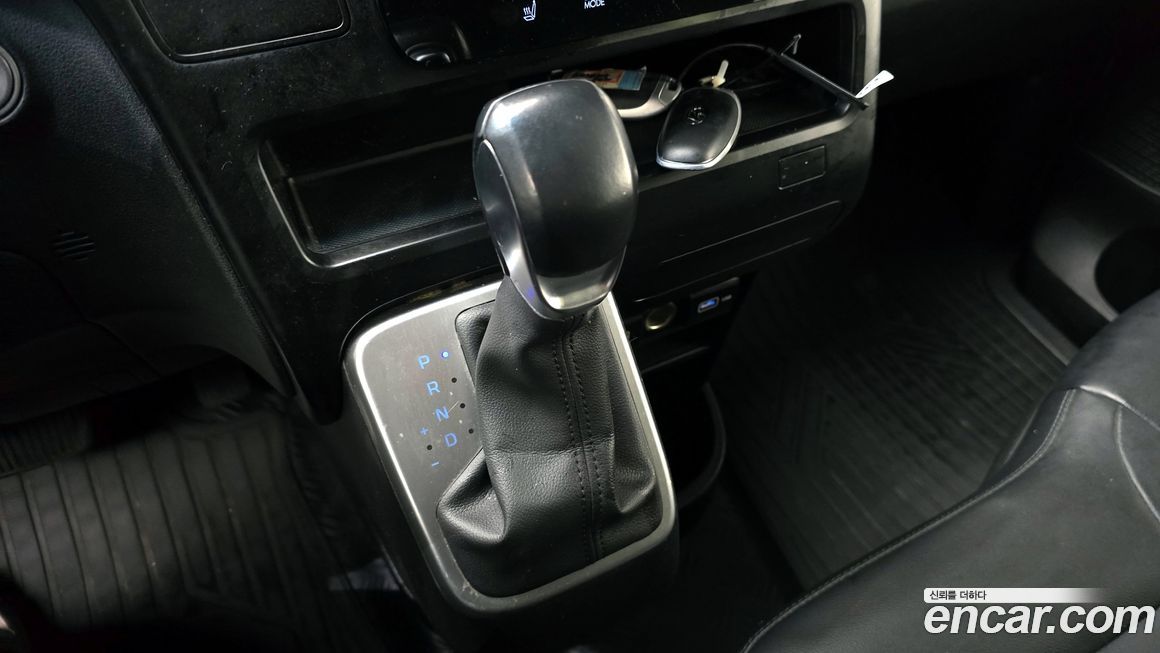 Hyundai Staria 2022